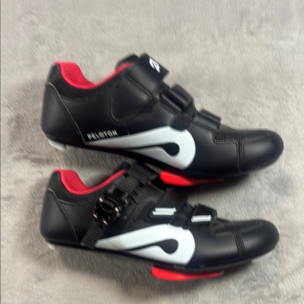 Peloton Black and Red Athletic Cycling Shoes with BOA Closure Size 39